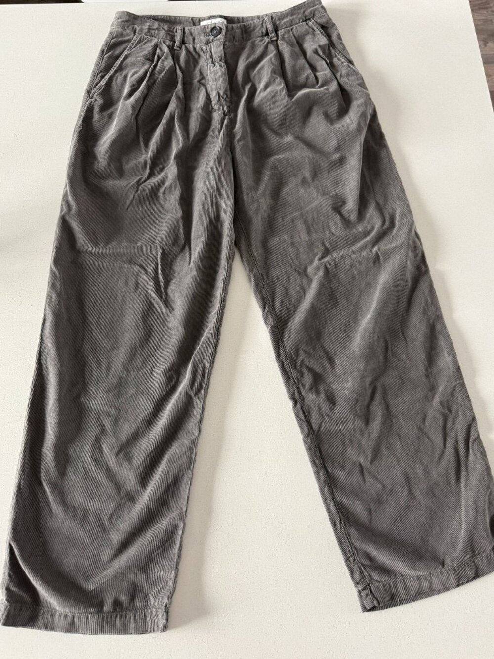 Velvet by Graham & Spencer Gail Corduroy Pant, Tornado, Size 8, New With Tags